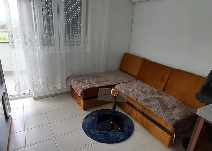 Il Paradiso Potok Akva Park 雅戈丁那